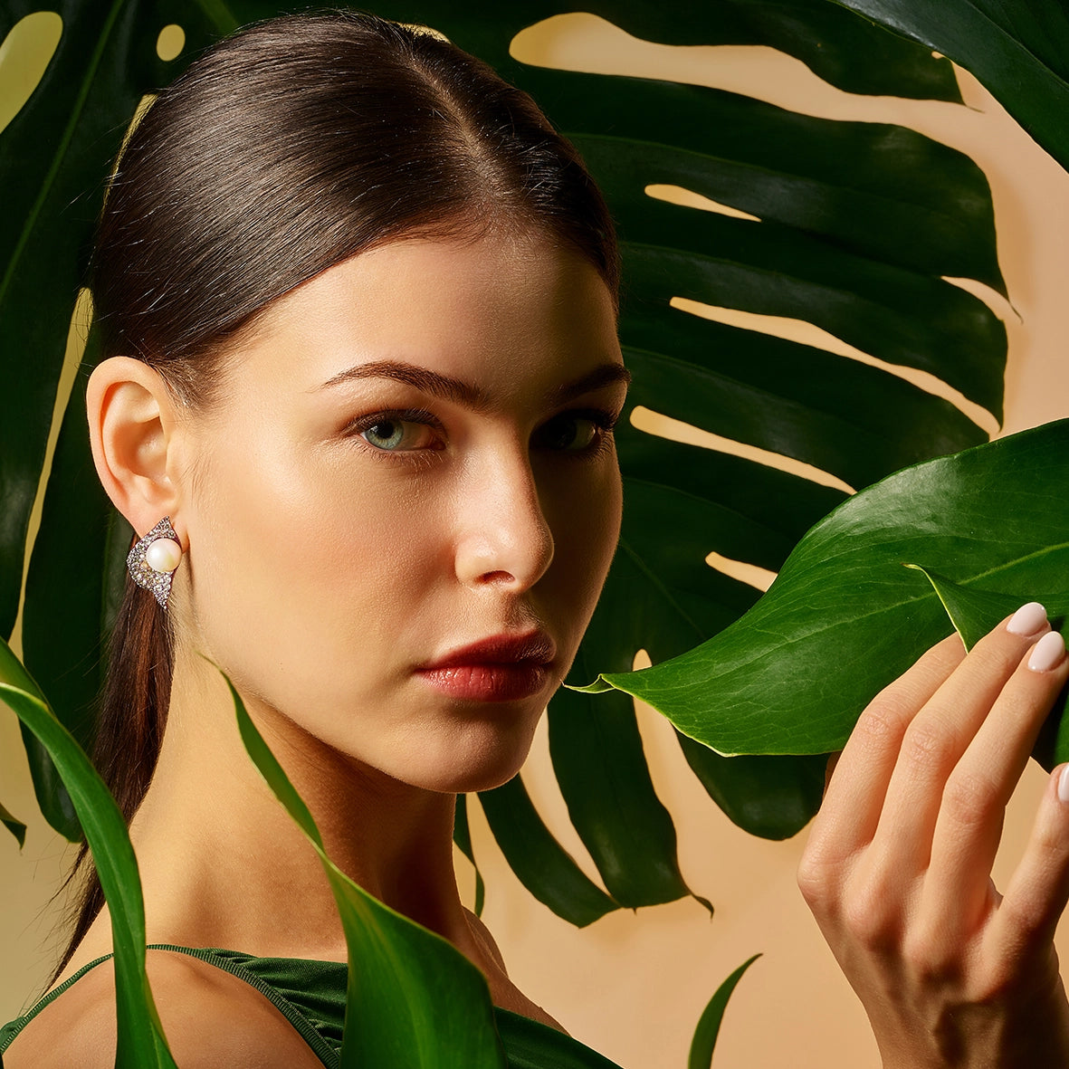 Lavender Leaf Blade Ear Studs